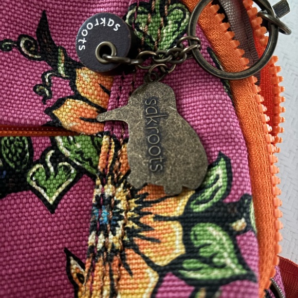 Adorable Saksroots small backpack. - Picture 6 of 11